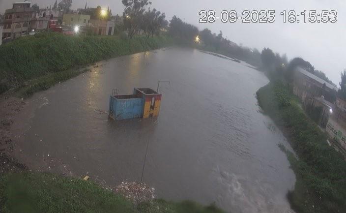 Familias afectadas por el desbordamiento del Río Atoyac tendrán el apoyo de la administración: Guadalupe Cuautle 
