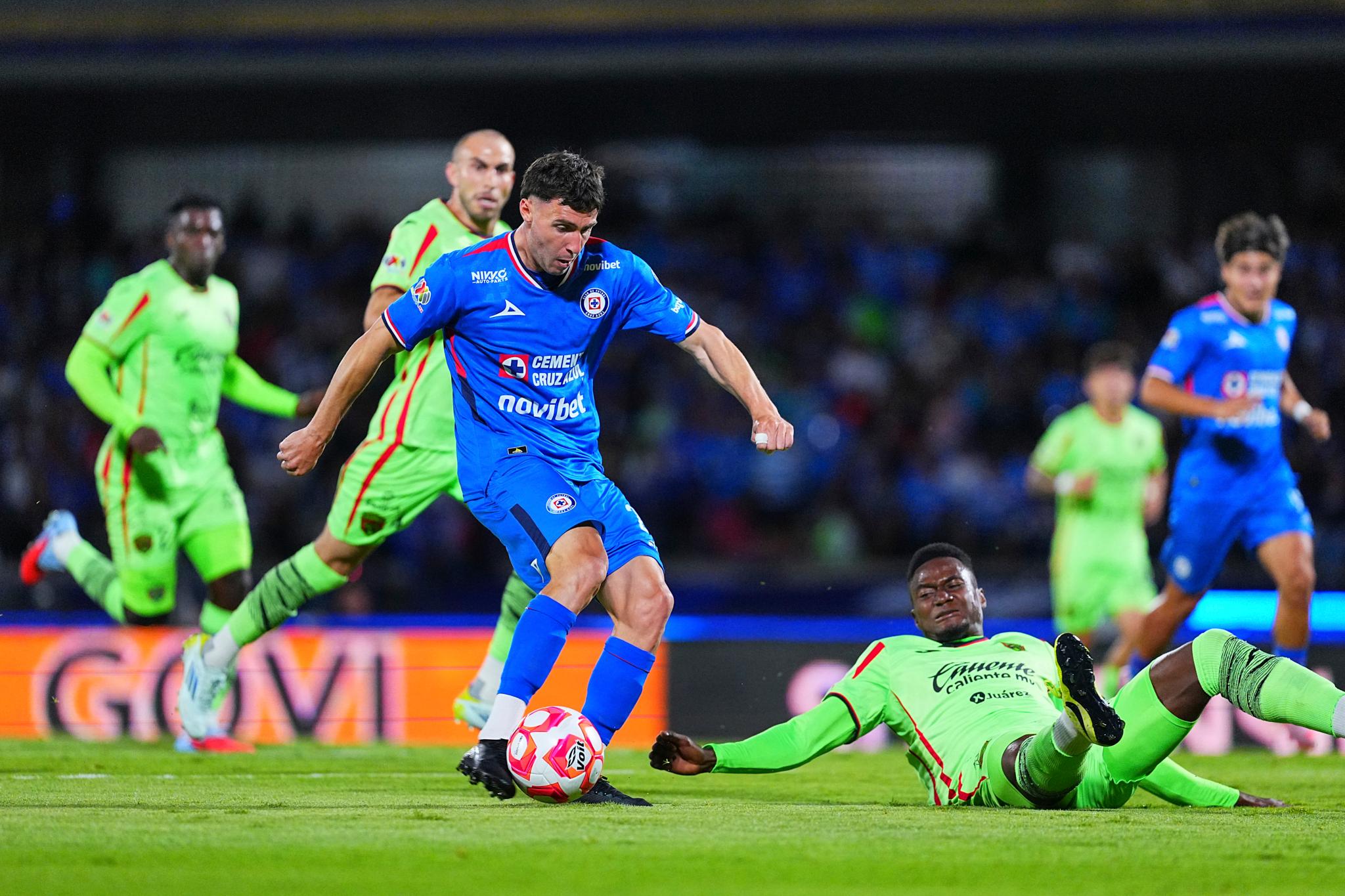Cruz Azul vence a Juárez y son líderes generales del Torneo Apertura 2025.