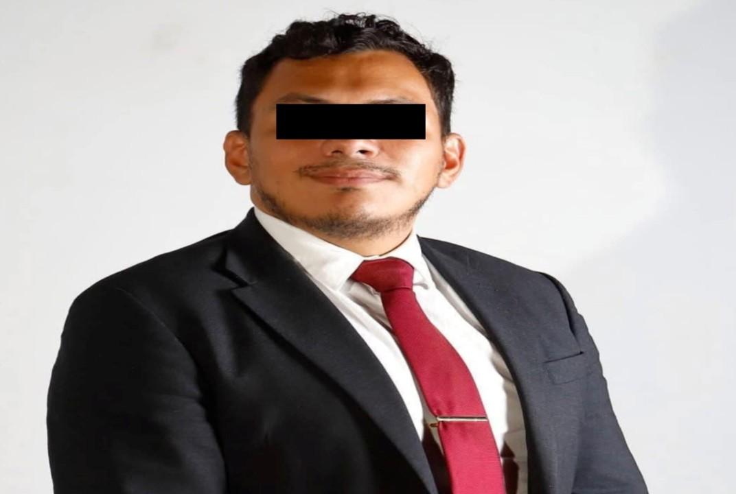 Un juez de control en Materia Penal vinculó a proceso a Iván N., síndico municipal de San Pedro Cholula.