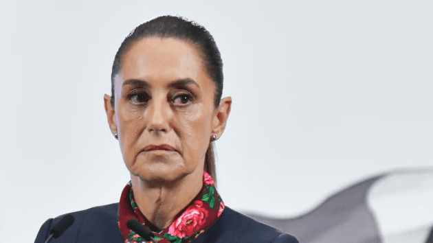 sheinbaum-pañoleta-c.oscuro