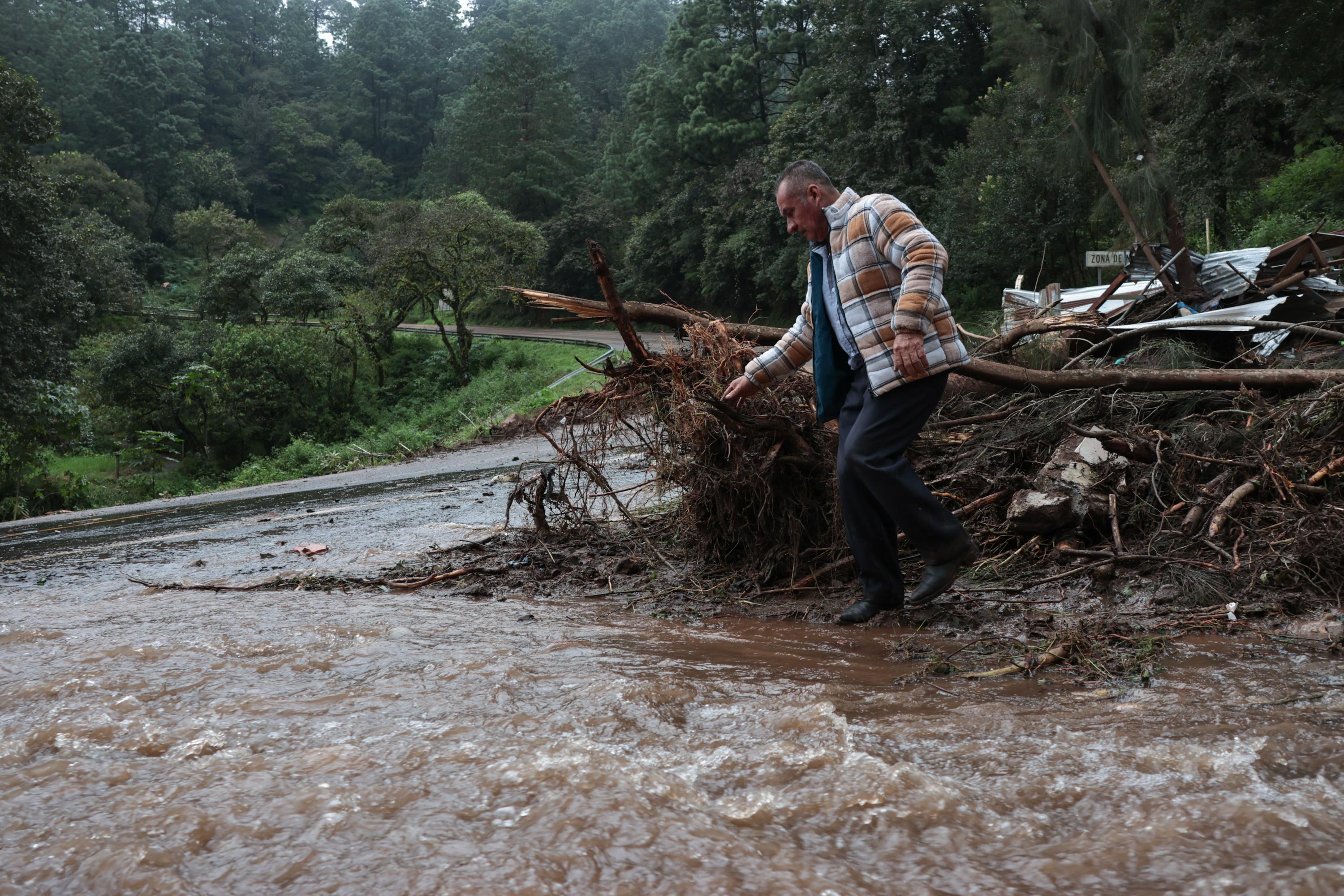 Afectan las lluvias la Sierra Norte del estado de Puebla.