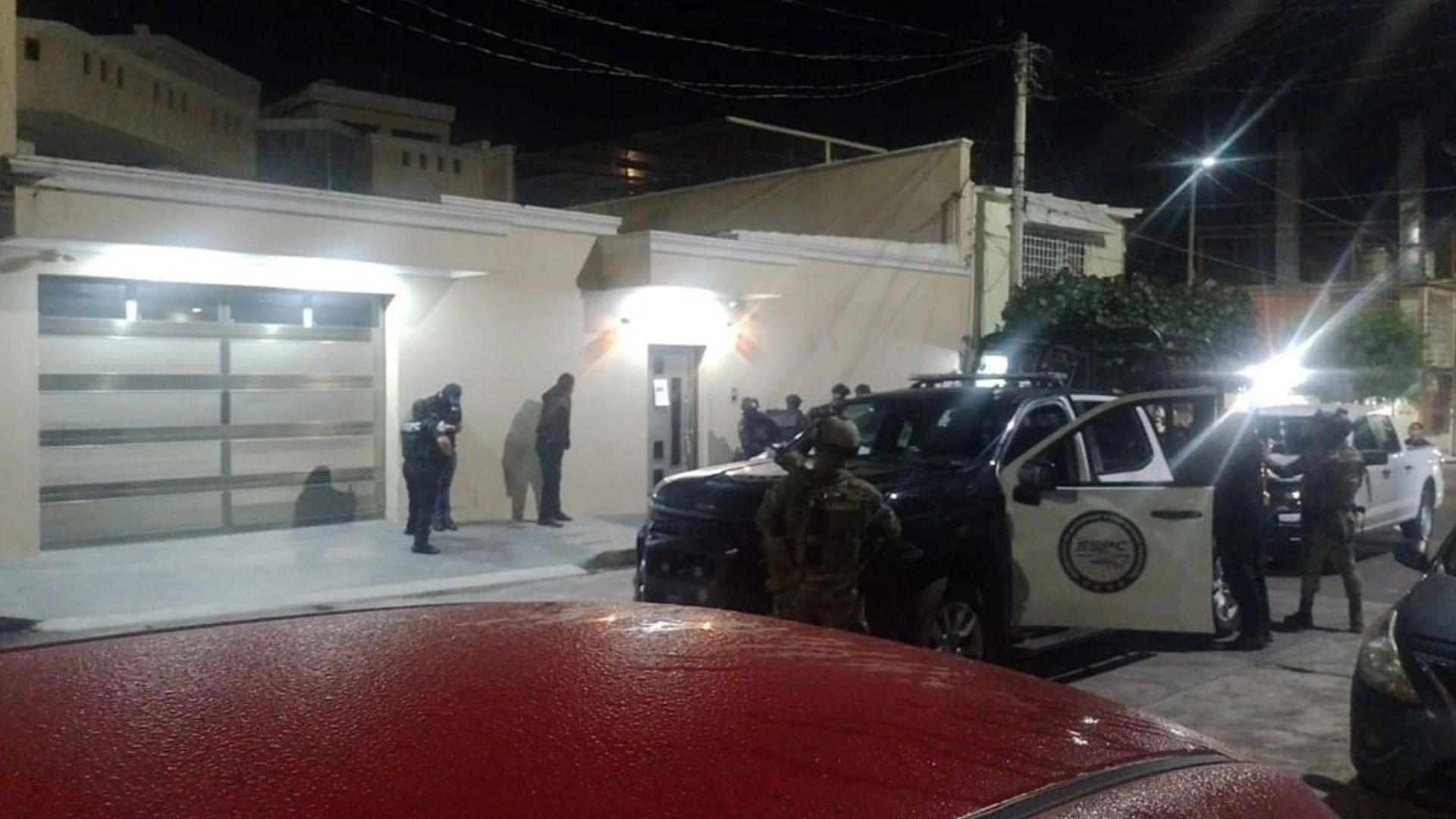 Autoridades en Veracruz confiscaron armamento, vehículos y pipa de gas del CJNG 