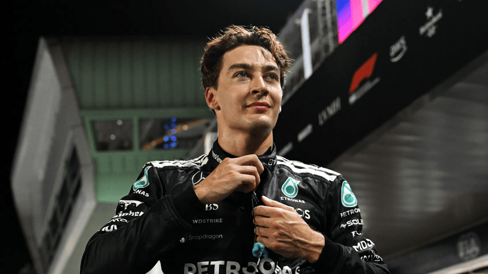 George Russell marcó un par de vueltas impresionantes en la Q3 para conseguir la pole position del Gran Premio de Singapur.