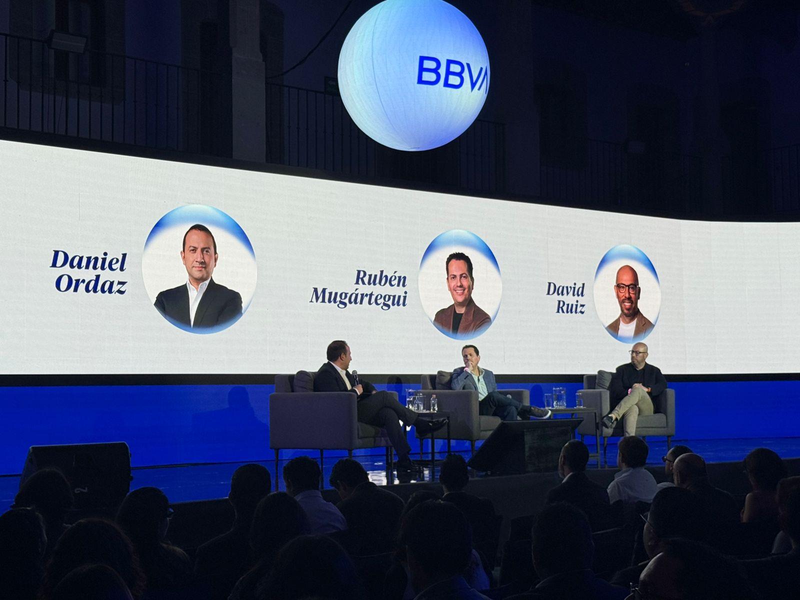 Expertos hablaron sobre cómo la innovación y la IA están transformando la forma en que vivimos, trabajamos y nos conectamos.