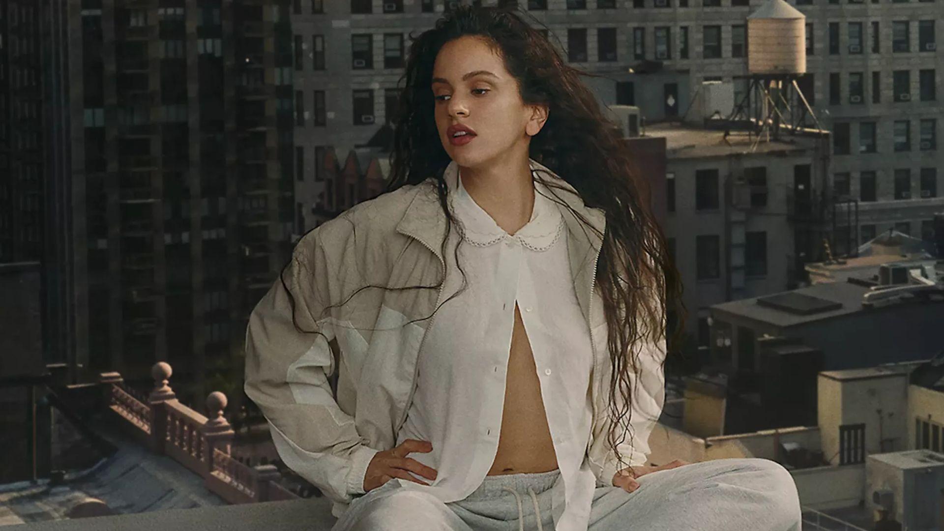 Rosalía podría ser sancionada tras detener el tráfico en Madrid por su nuevo álbum