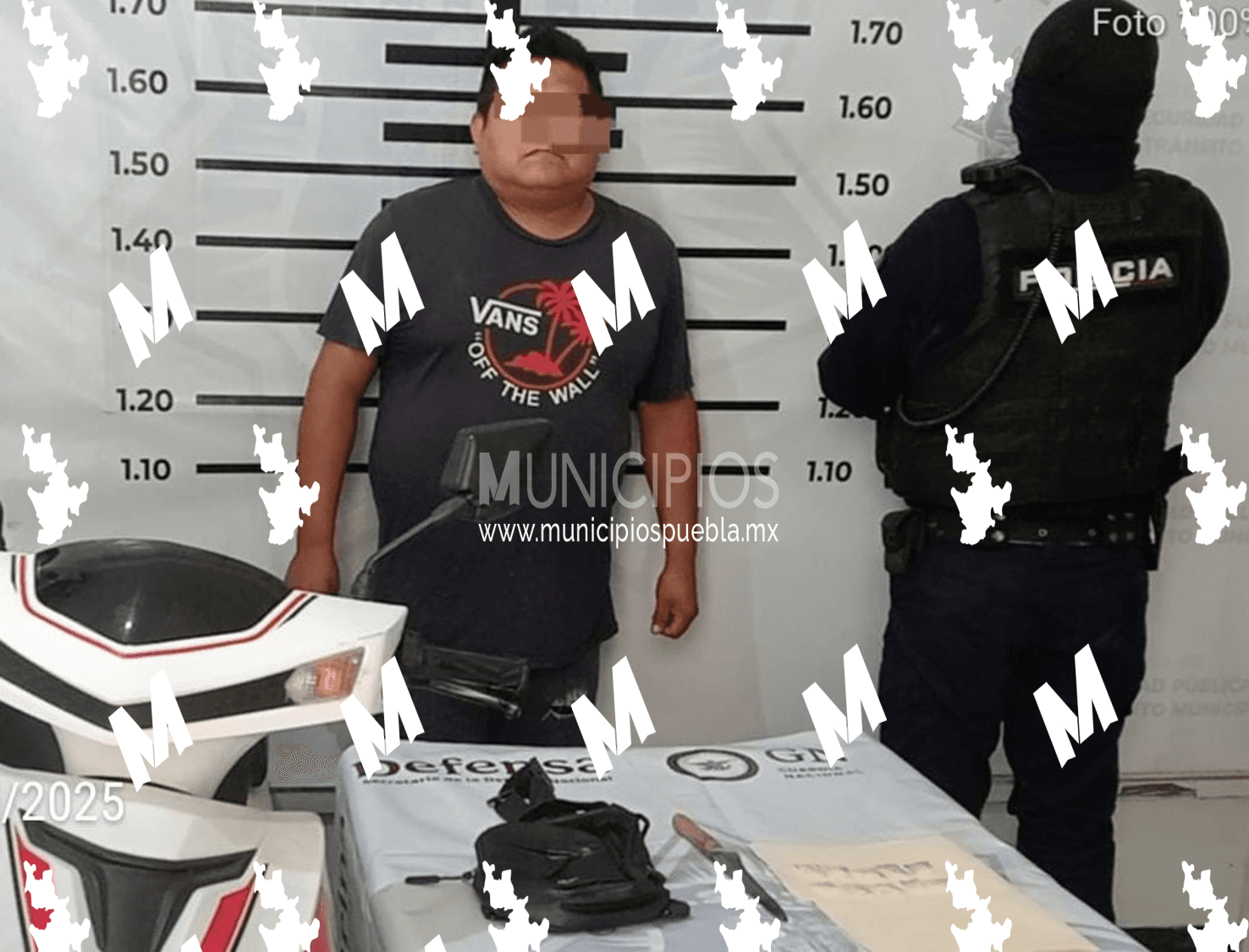 Fue asegurado Ricardo N., a quien le aseguraron por lo menos 10 bolsas pequeñas con sustancia granulada, parecida a la droga conocida como cristal.