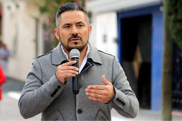 adan dominguez