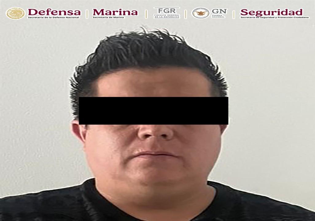 Fue detenido Nazario "N", operador de un grupo delictivo responsable de extorsiones y venta de droga en los estados de Puebla y Jalisco.