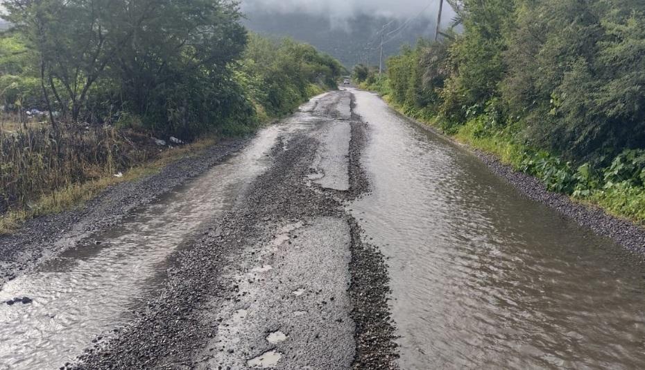 presa desbordada