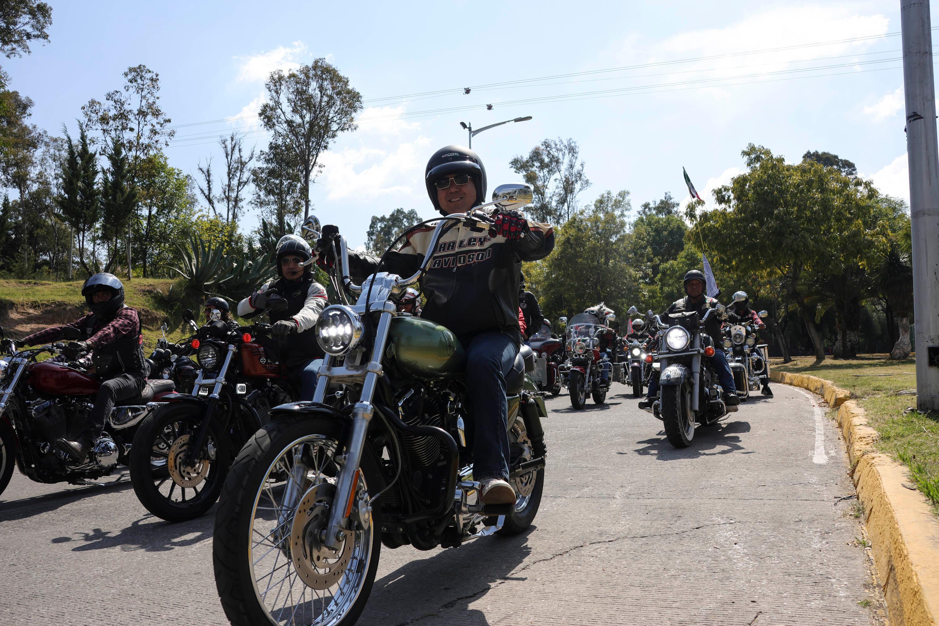 Gran respuesta al Mega Desfile Biker 2025, inició en Puebla y terminó en San Andrés Cholula.