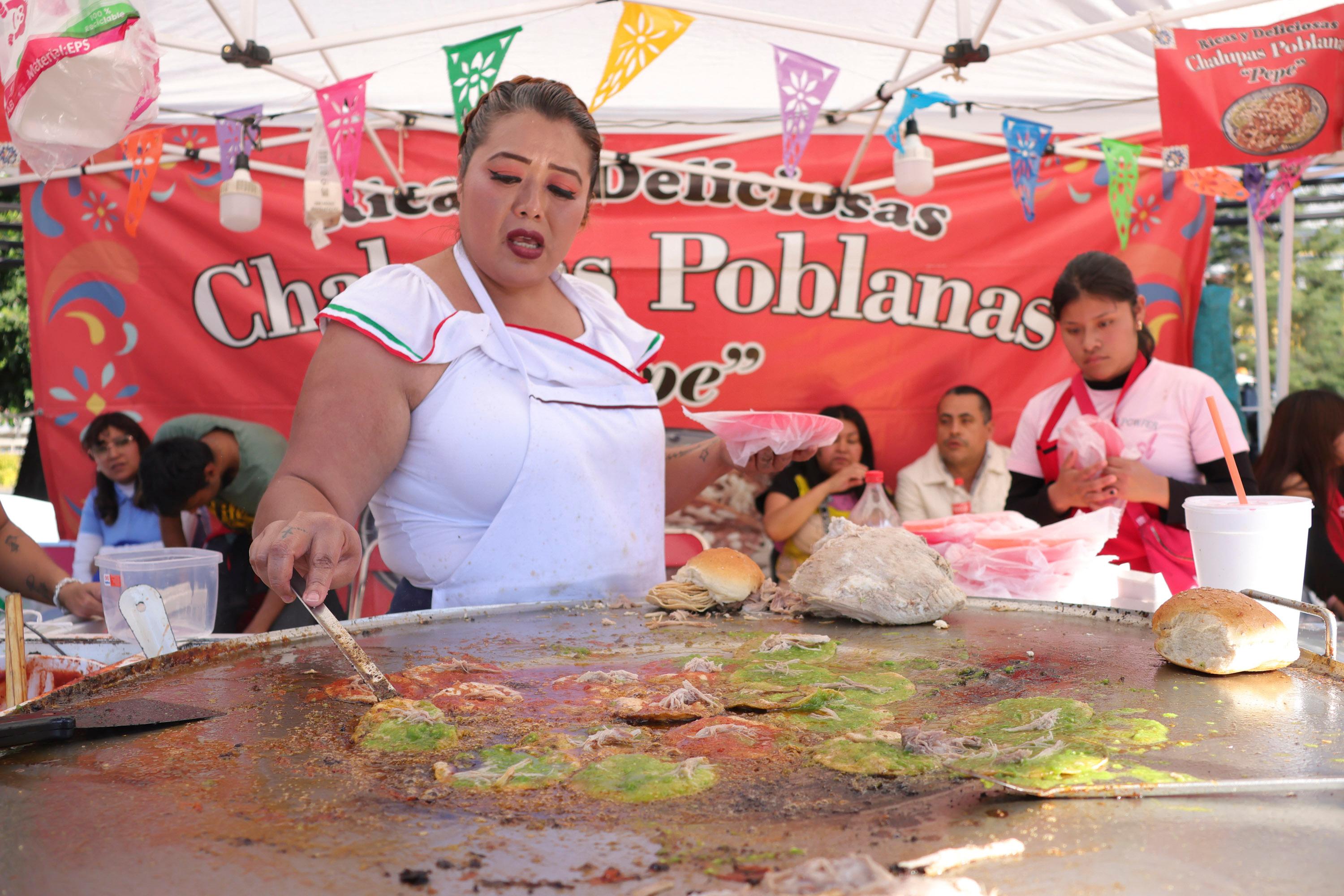 Feria de la Chalupa en el Paseo Bravo, en Puebla.