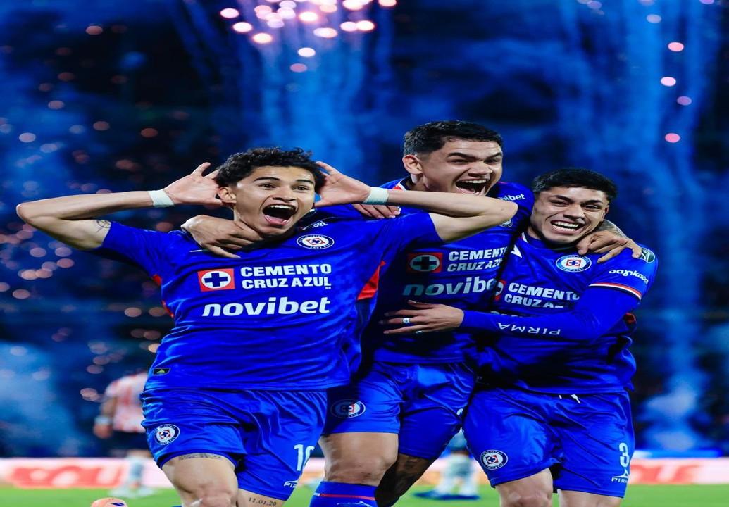 Cruz Azul avanza a semifinales tras vencer 3-2 a Guadalajara.