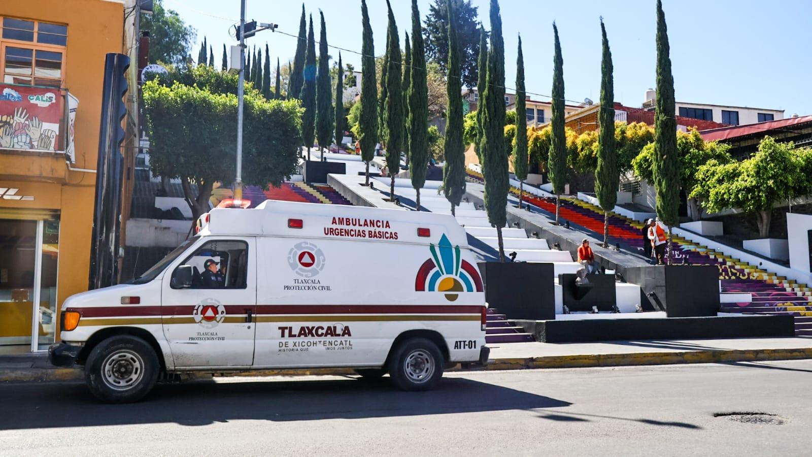 Atropellan a joven frente a las Escalinatas de Tlaxcala, responsable huye.