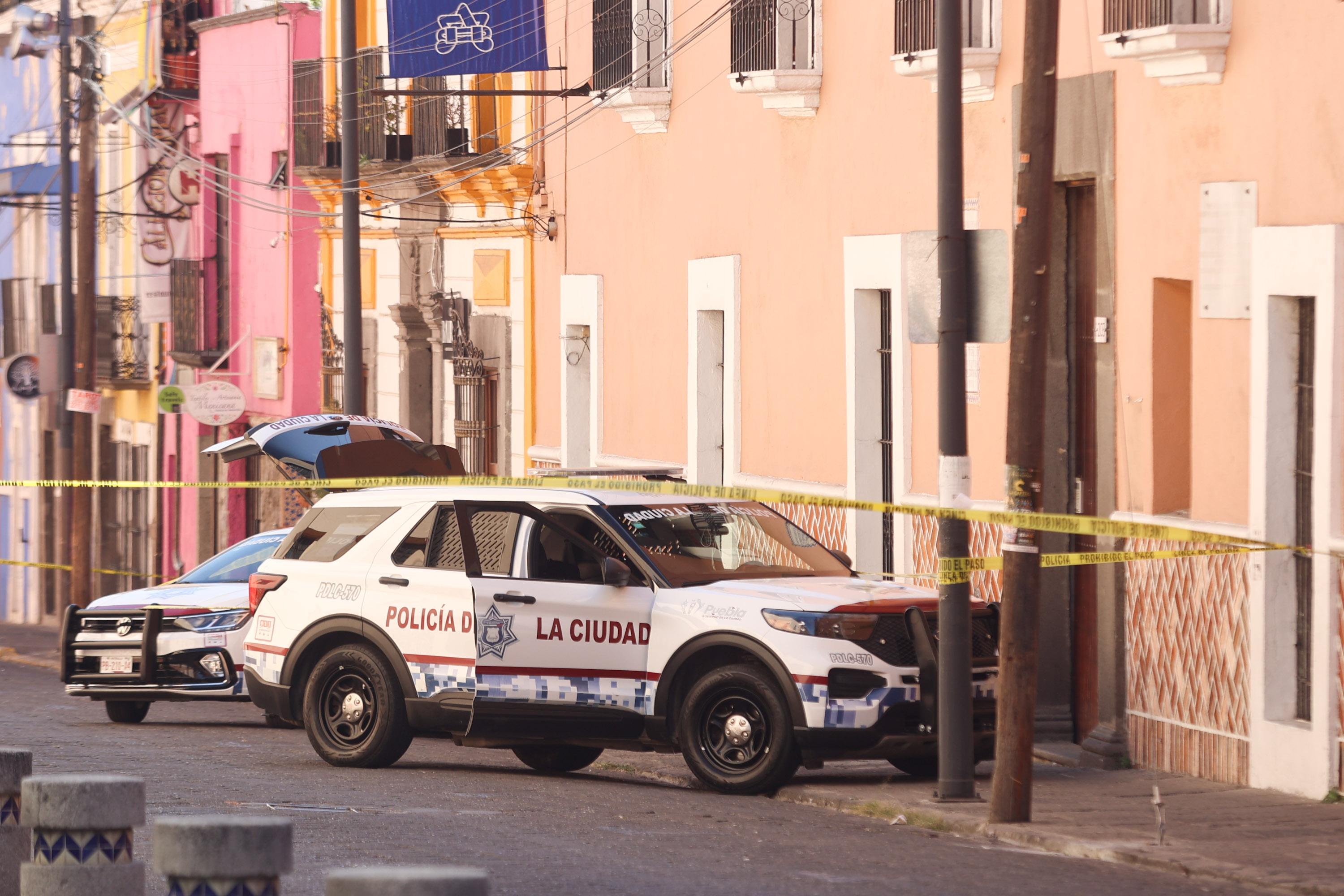 Muere un hombre en la 7 Oriente en el Centro Histórico de Puebla.