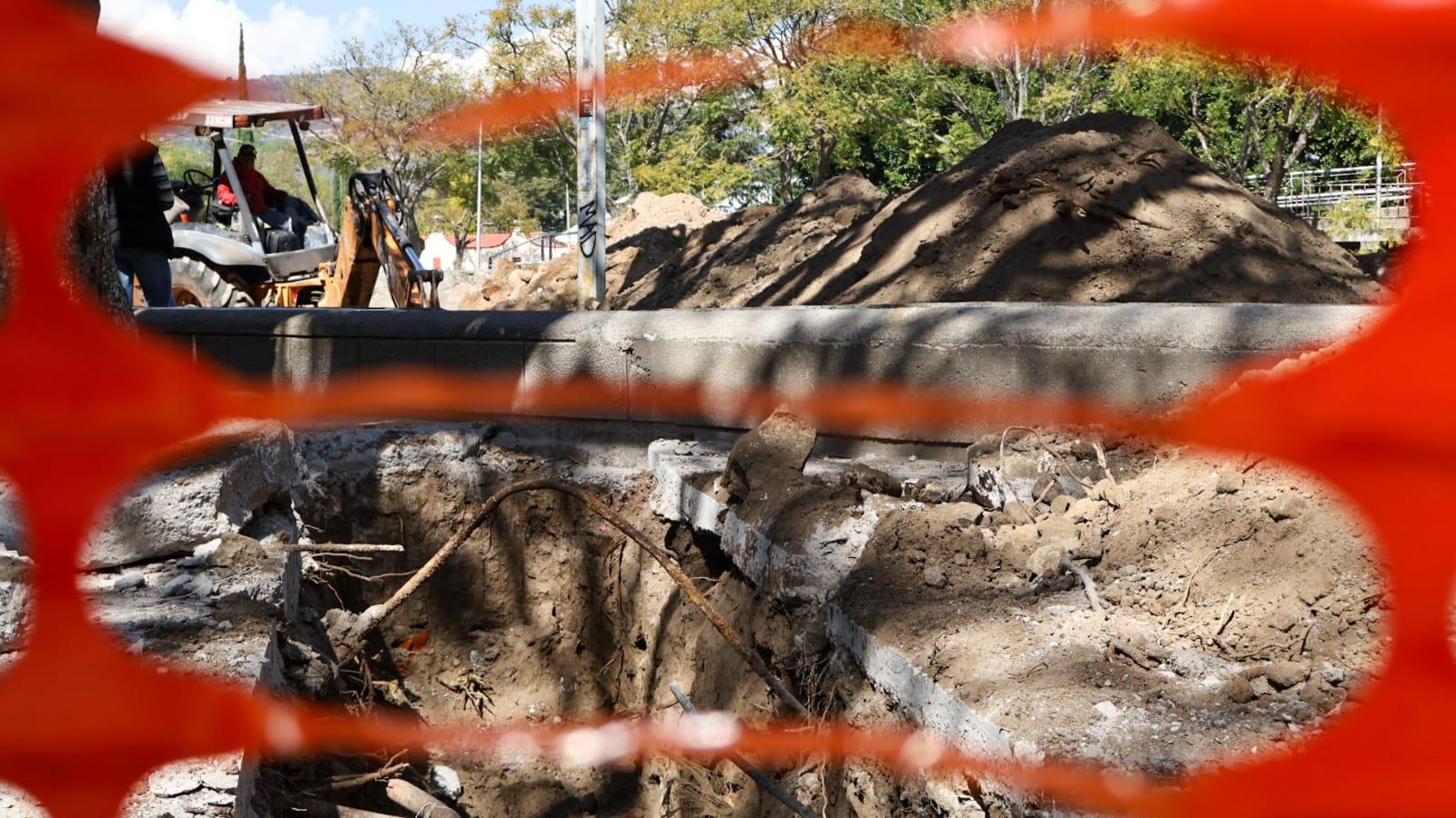 Obras de drenaje buscan evitar inundaciones en el Parque de Artesanías.