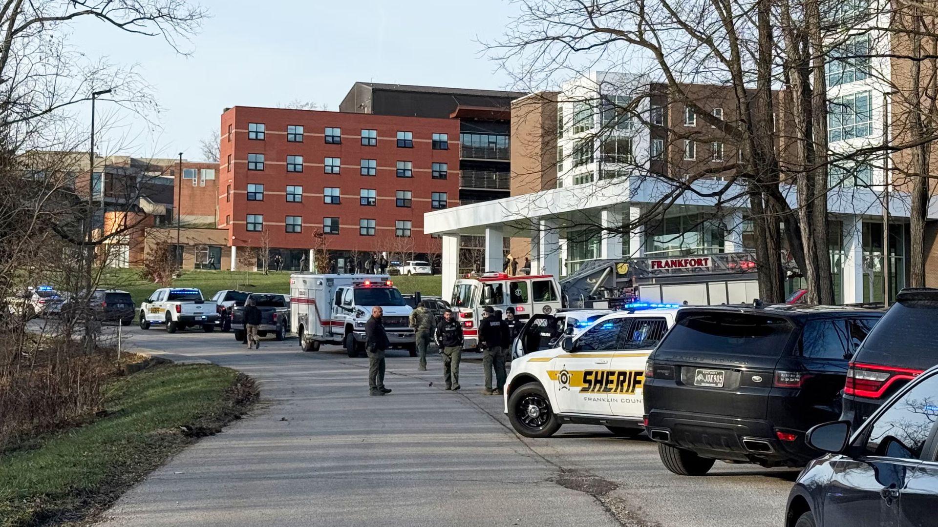 Tiroteo escolar en Universidad de Kentucky deja a 1 muerto y varios heridos 