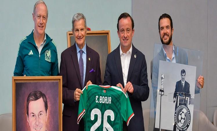 Comité Ejecutivo de la FMF rinde homenaje al expresidente Enrique Borja.