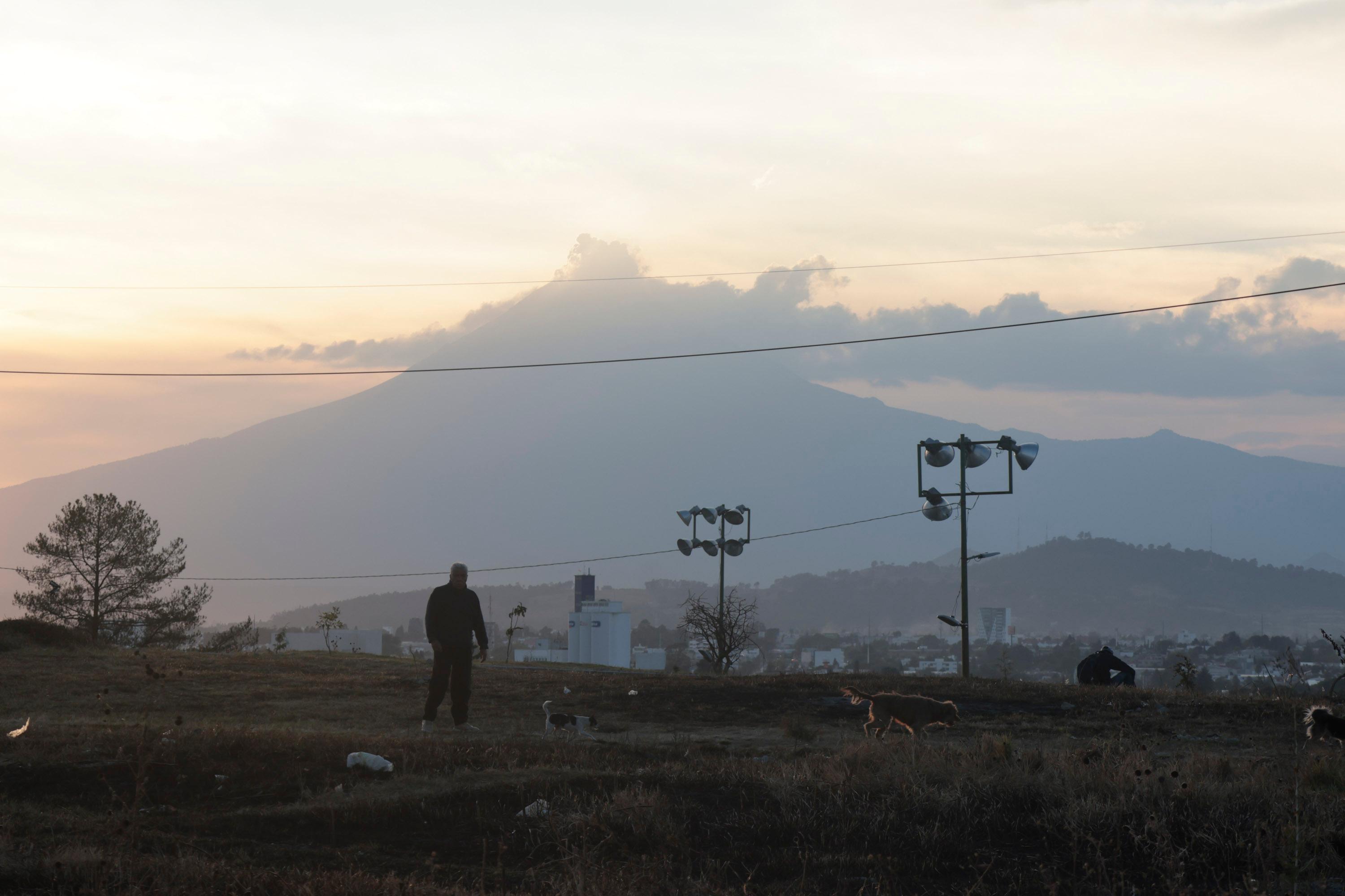 Los tres órdenes de Gobierno refuerzan protocolos de atención por lluvias y bajas temperaturas.