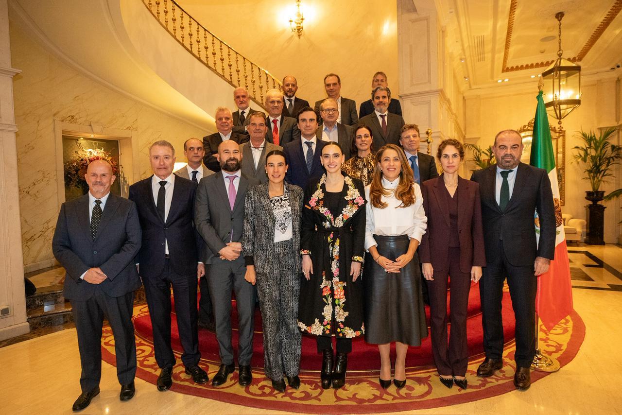 Secretaria de Turismo del Gobierno de México, Josefina Rodríguez Zamora, en el Fitur.