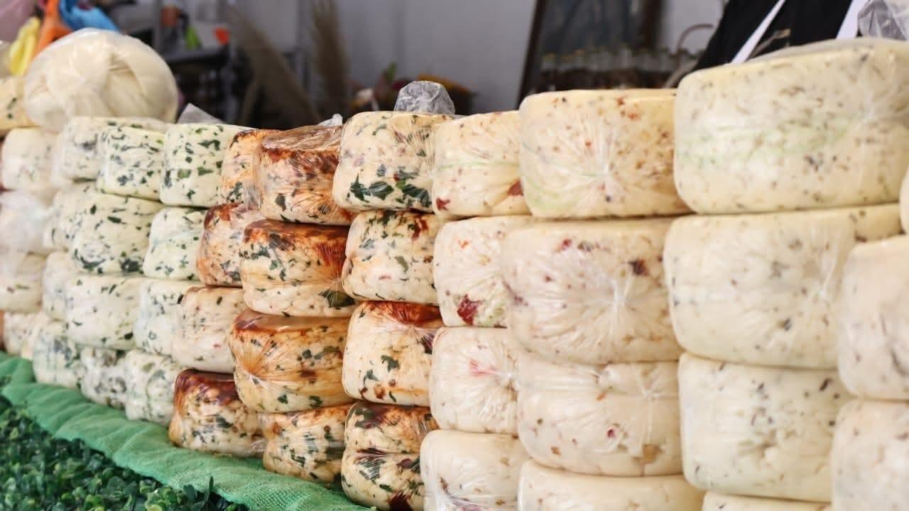 "La Vaquita", orgullo quesero de Tlaxco: tradición que coloca a México en el mapa del sabor.