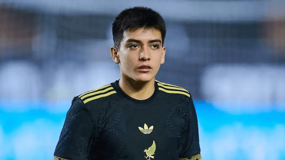 Por molestias físicas, Gilberto Mora causa baja de la Selección de México.