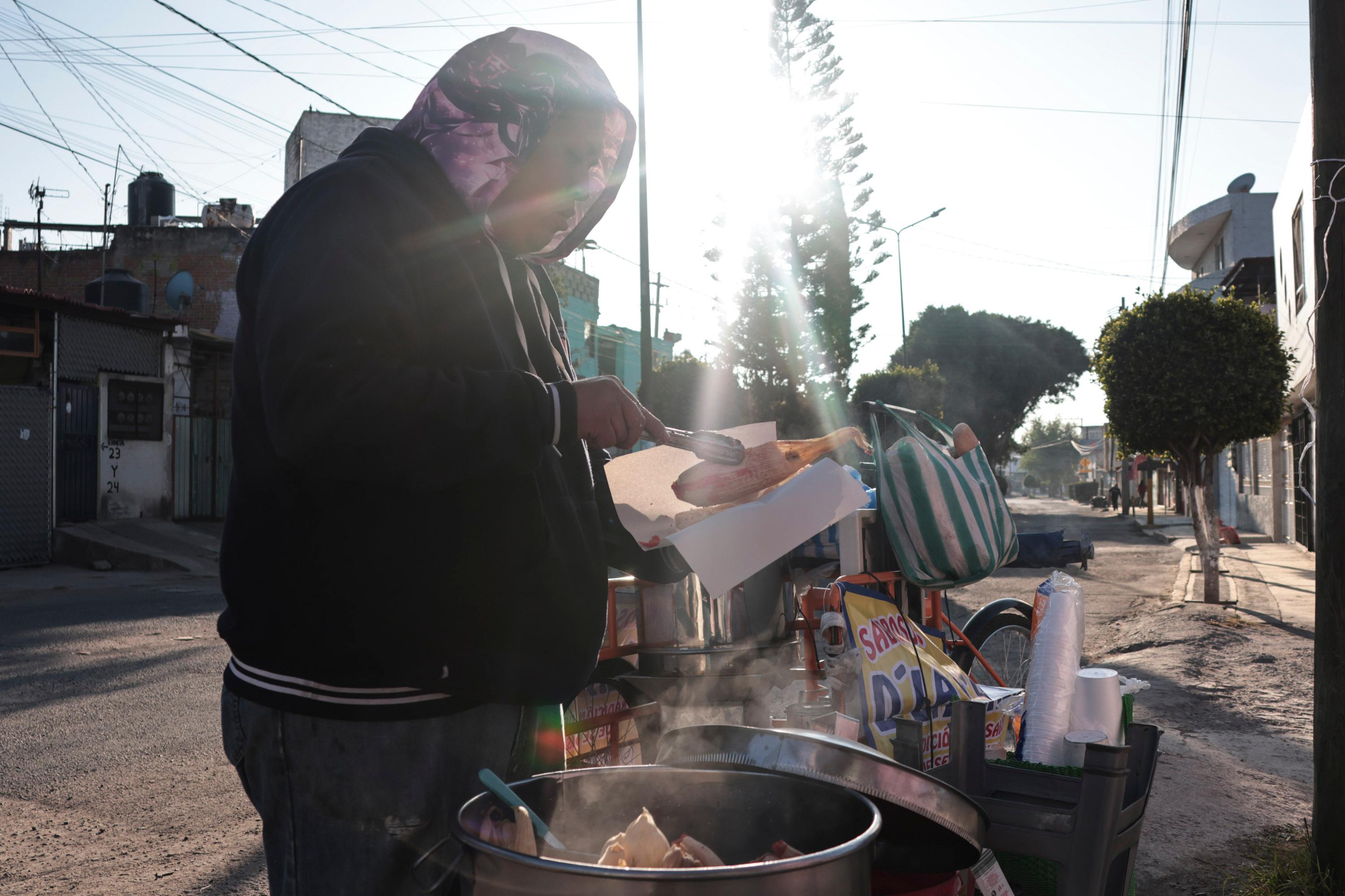 Tamaleros en Puebla están listos para este Día de la Candelaria.