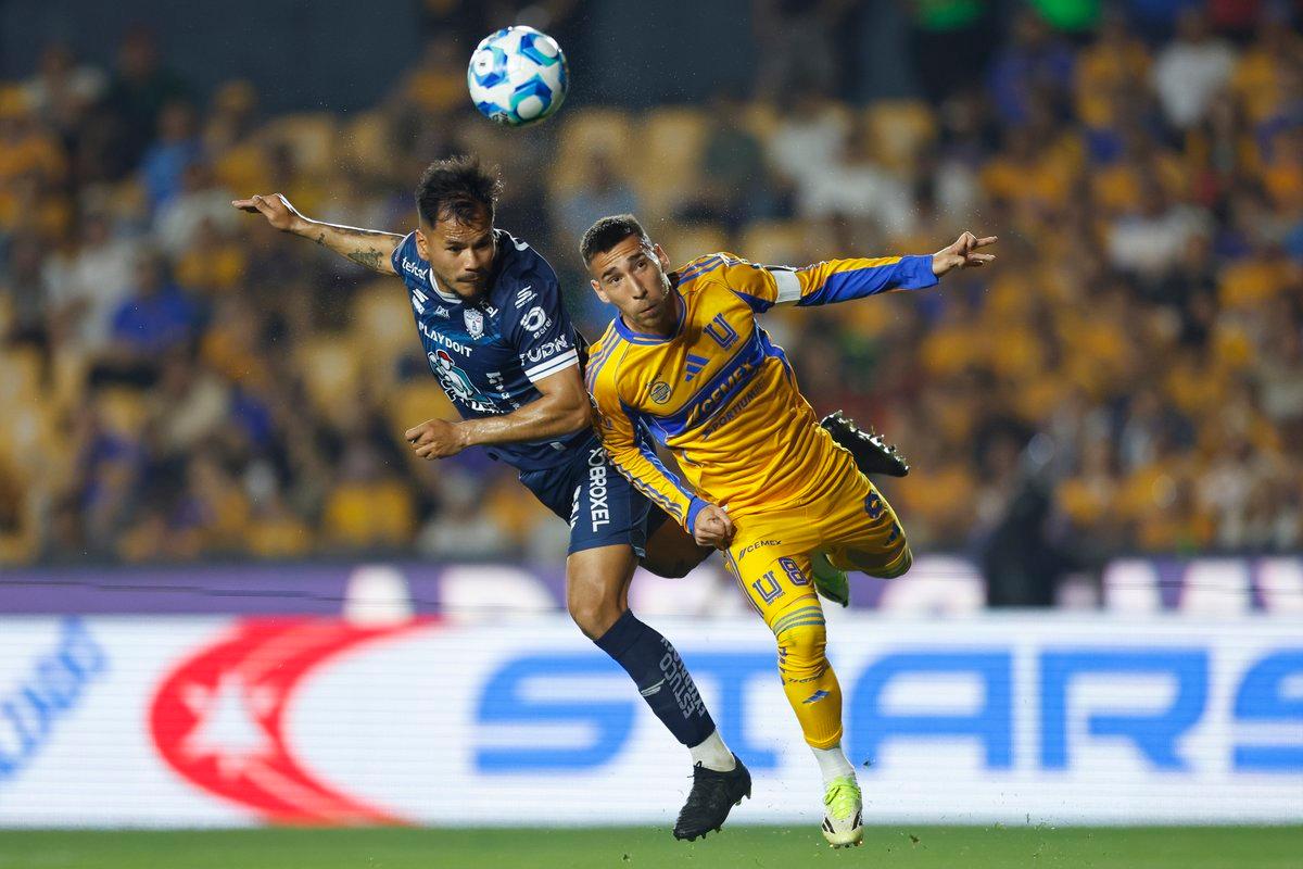 Pachuca derrotó 2-1 a Tigres en el Volcán.