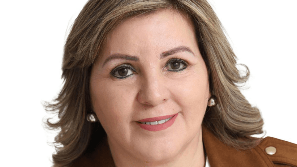 Sufre agresión armada alcaldesa de Bacanora, Sonora; su hijo muere.