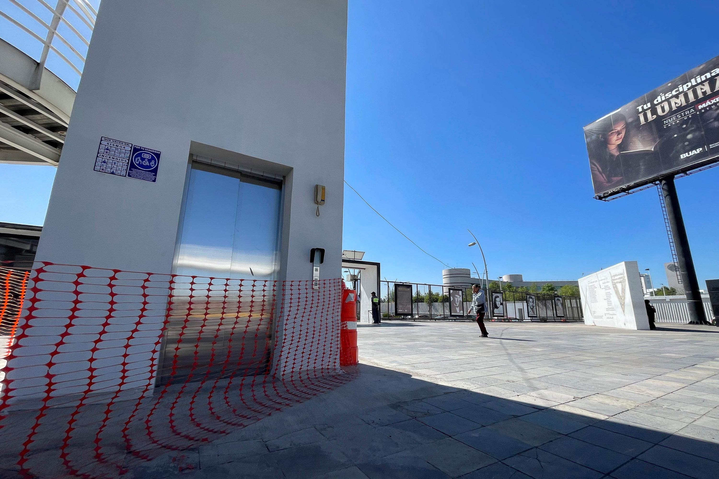 Aún sin funcionar los elevadores del CCU de la BUAP.