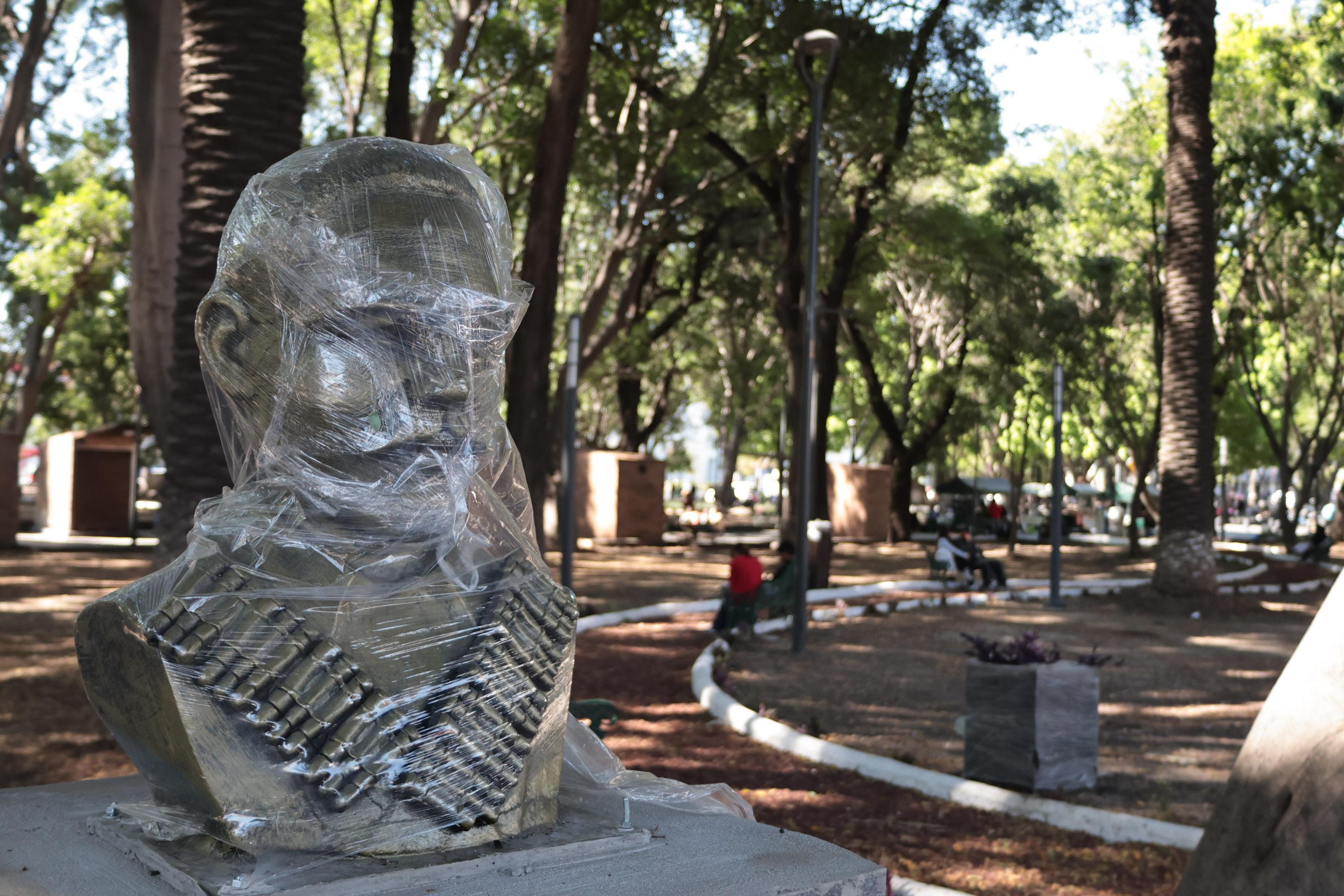 Ya lucen Bustos Históricos en la rehabilitación del Paseo Bravo.