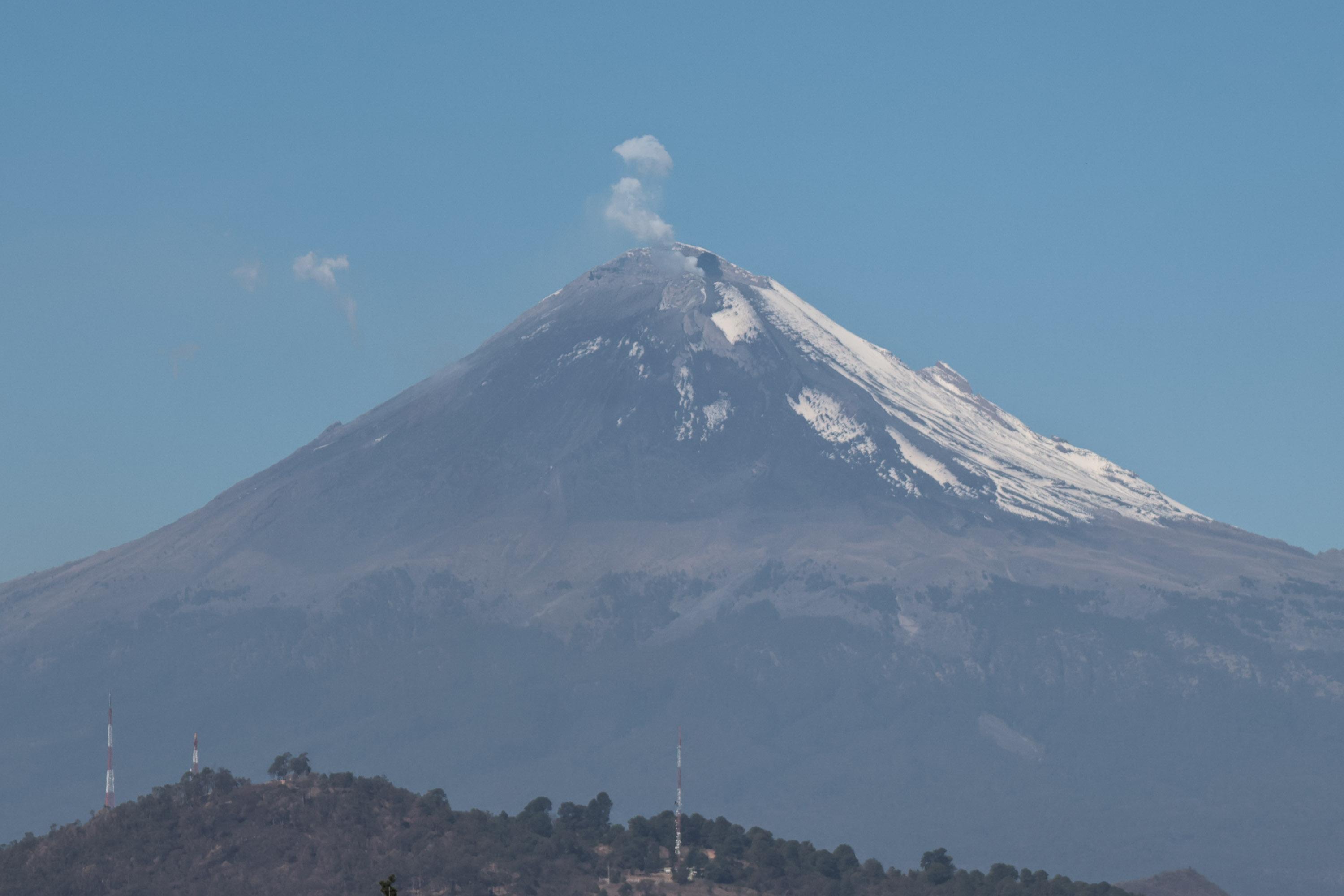 Volcán Popocatépetl registra nueve exhalaciones de baja intensidad.