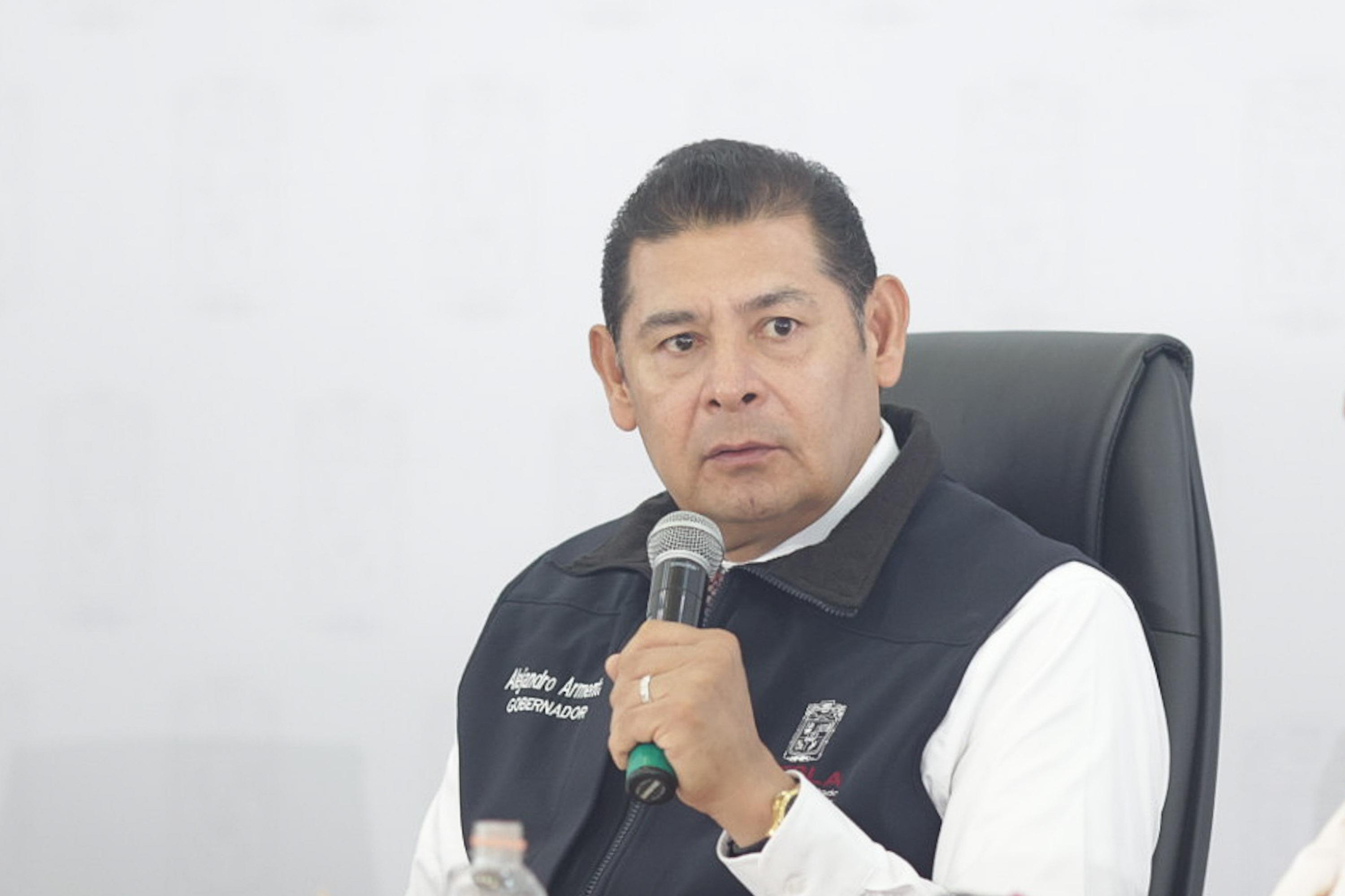 Sería una vergüenza heredar cargos a familiares: Armenta.