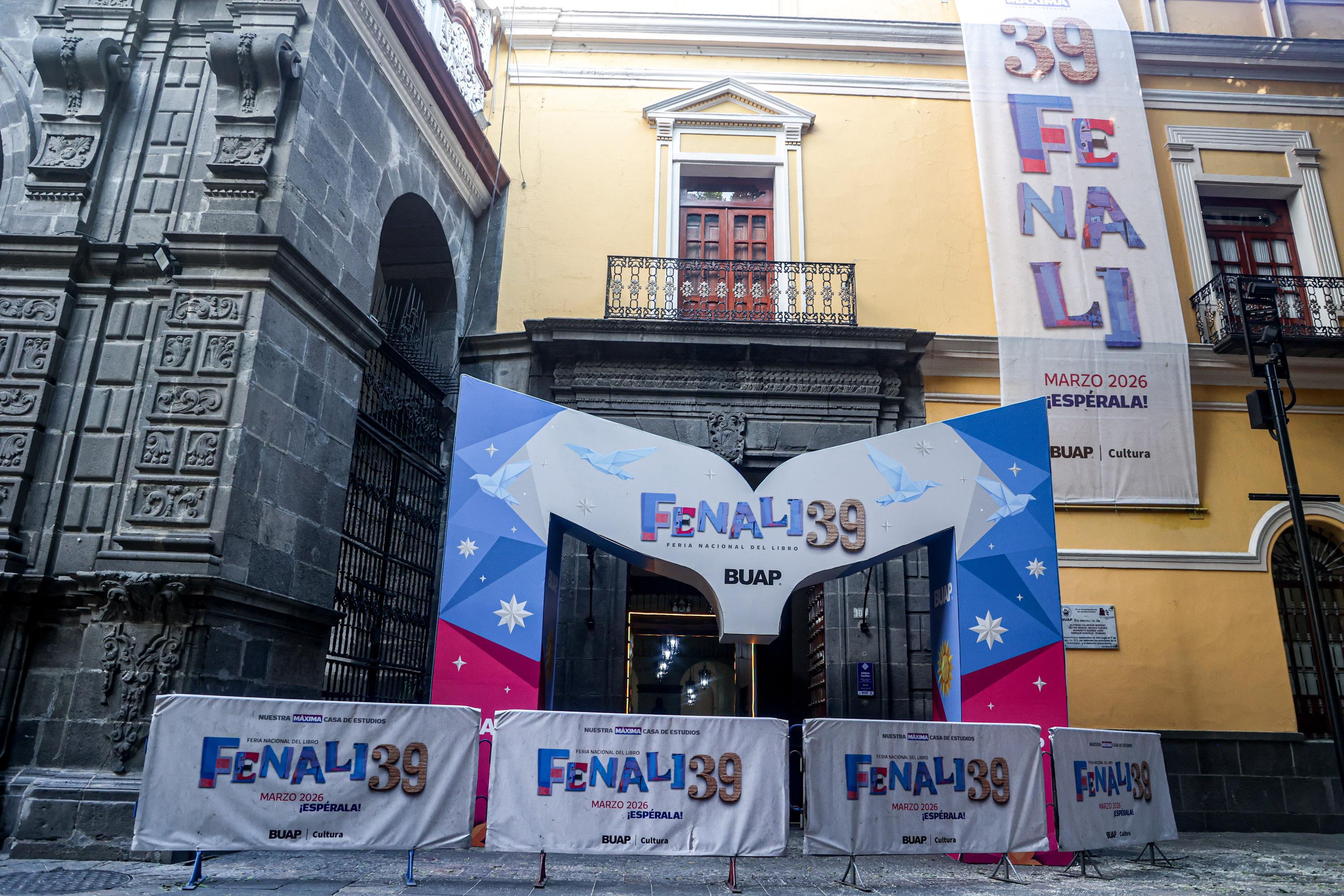 Todo listo para la edición 39 de la FENALI BUAP.