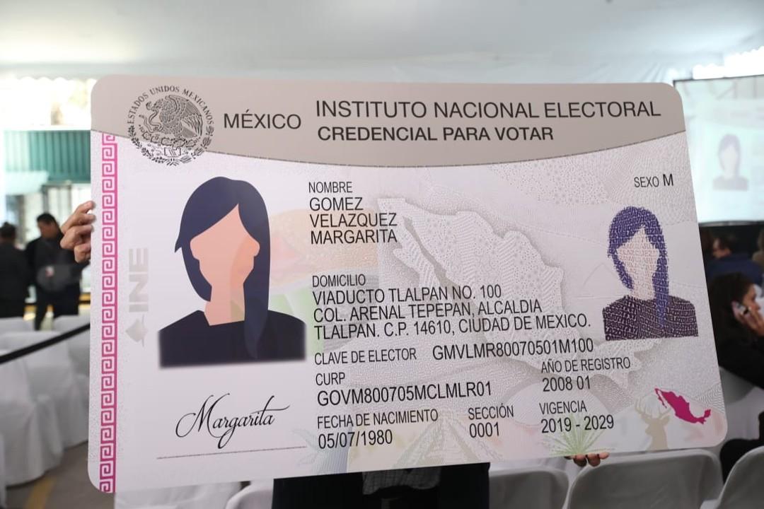 INE agrega a la credencial para votar identidad de género y diversidad.