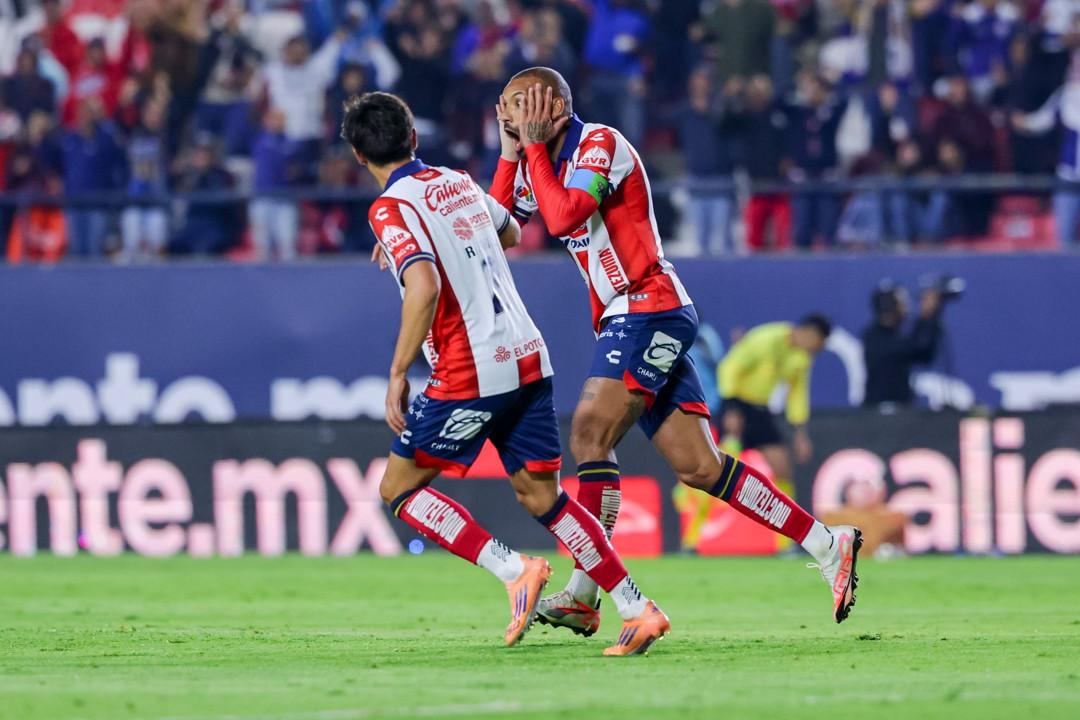 San Luis doblegó 4-1 a Mazatlán.