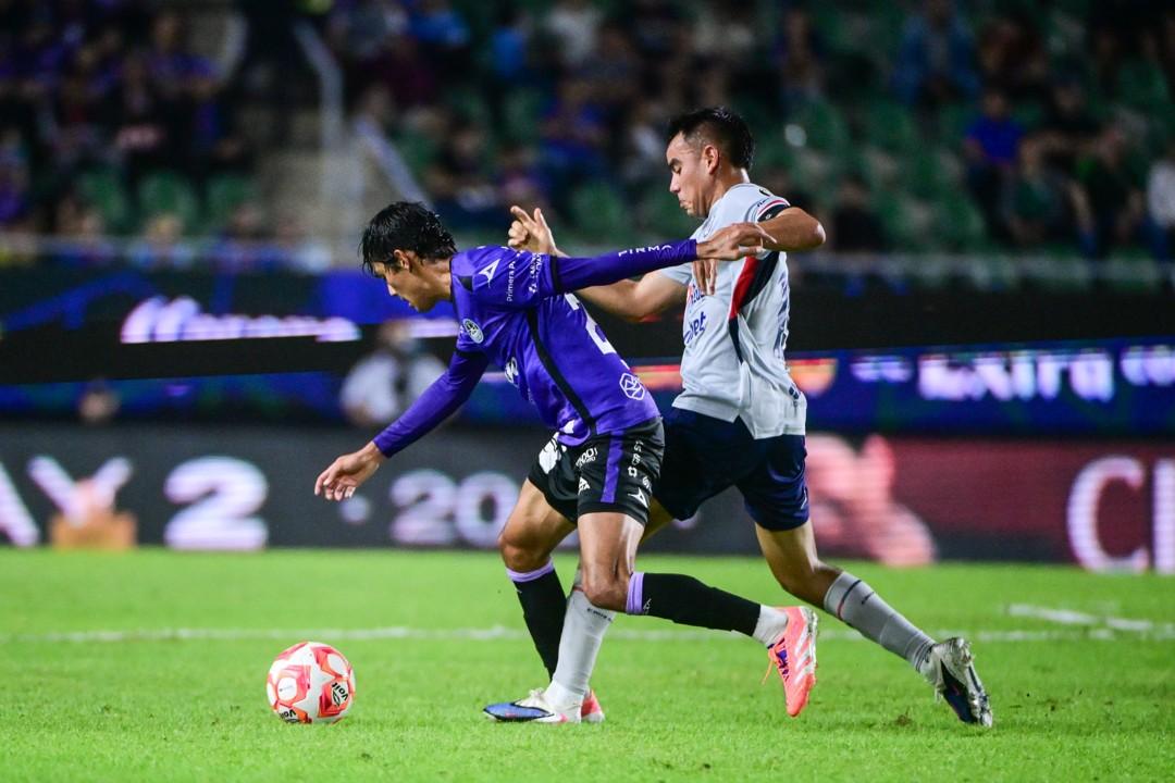 Mazatlán y Cruz Azul terminan empatados a uno.