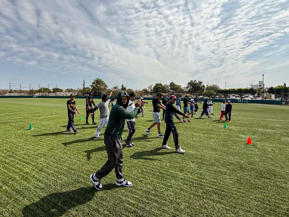 Tecali de Herrera se pintó de verde con Clínica de los Pericos.
