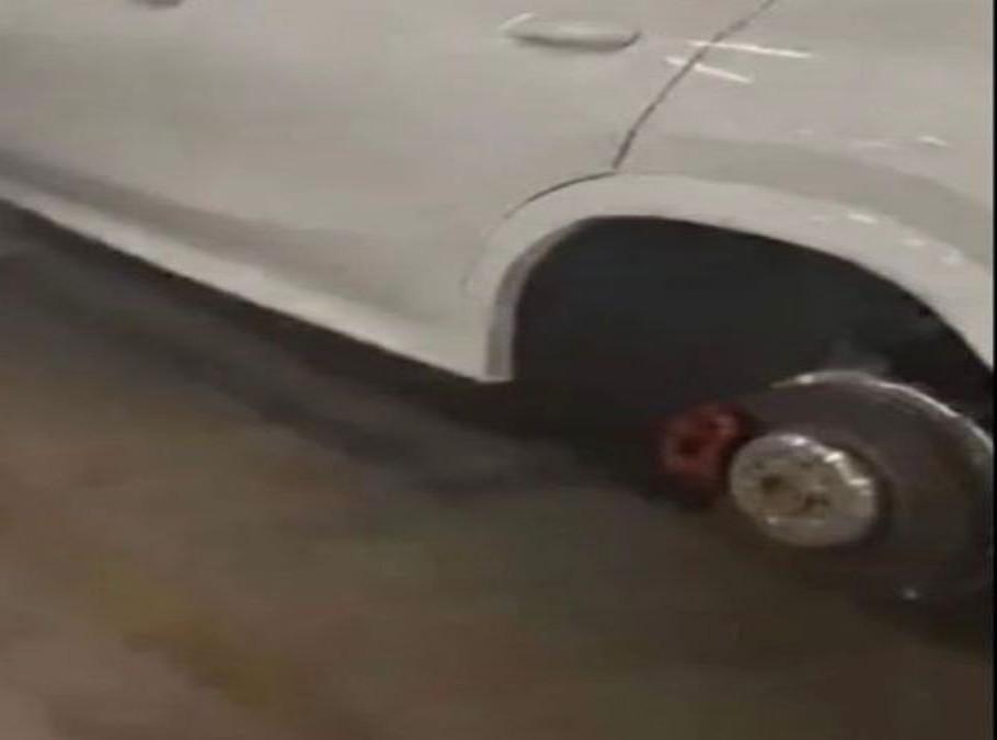 Lo dejan a pie, le roban las cuatro llantas a una BMW en Sonata.