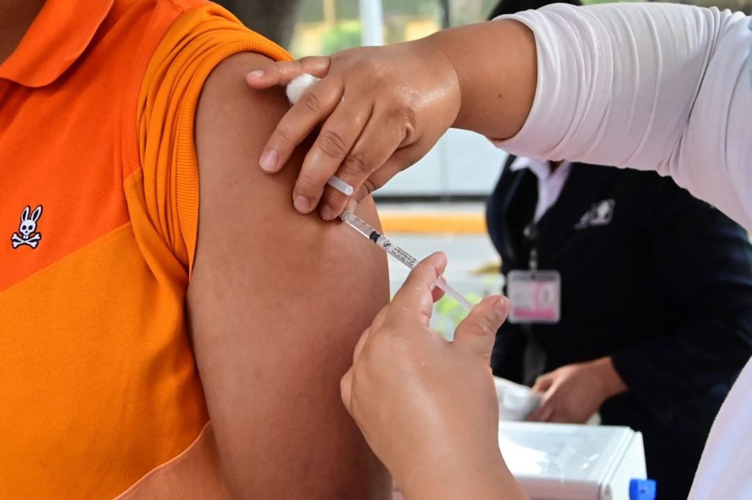 México alcanza más de 21.6 millones de vacunas contra el sarampión.