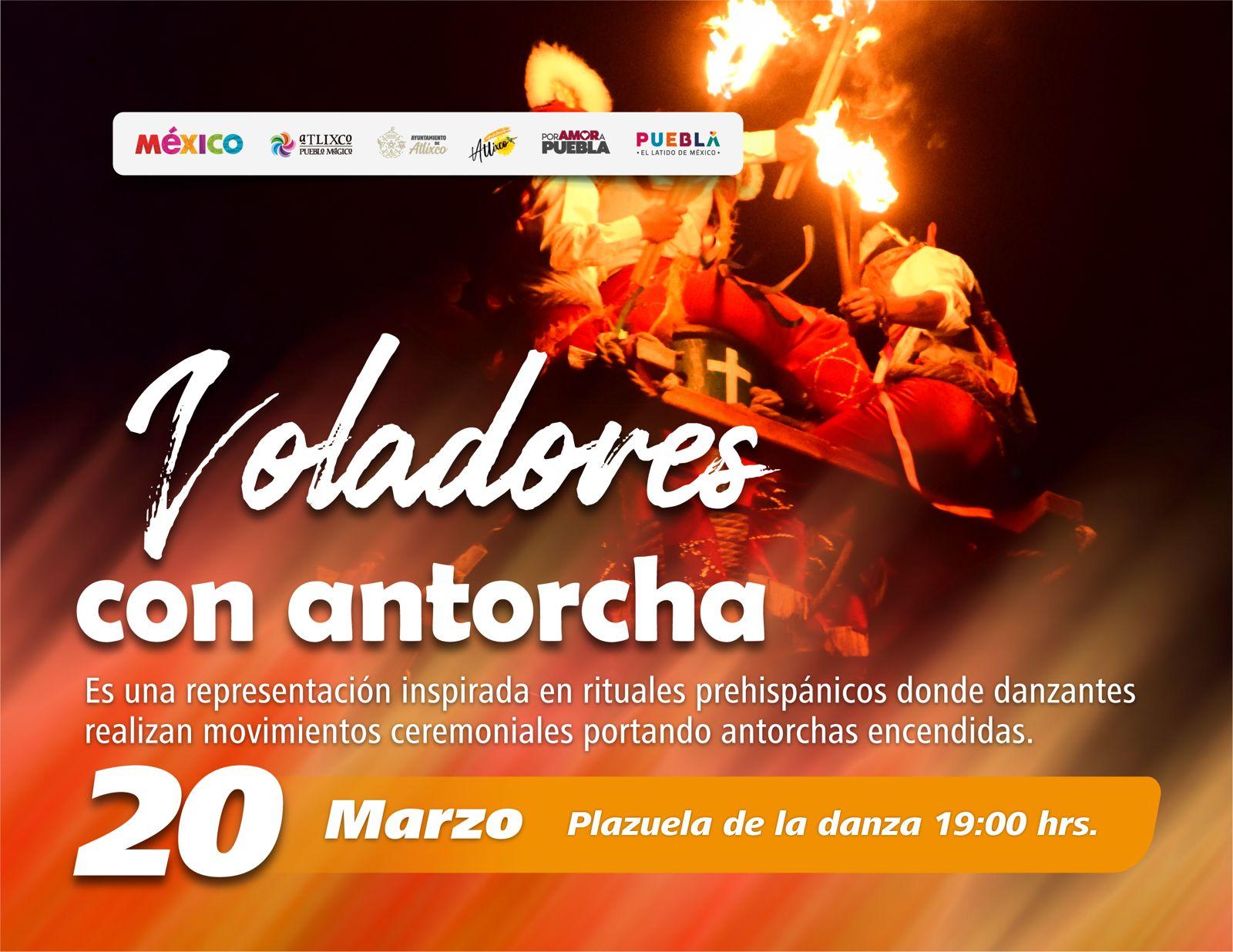 voladores con antorcha