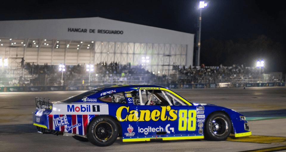 Rubén García Jr., en NASCAR México tiene la pole de la Tulum 100.
