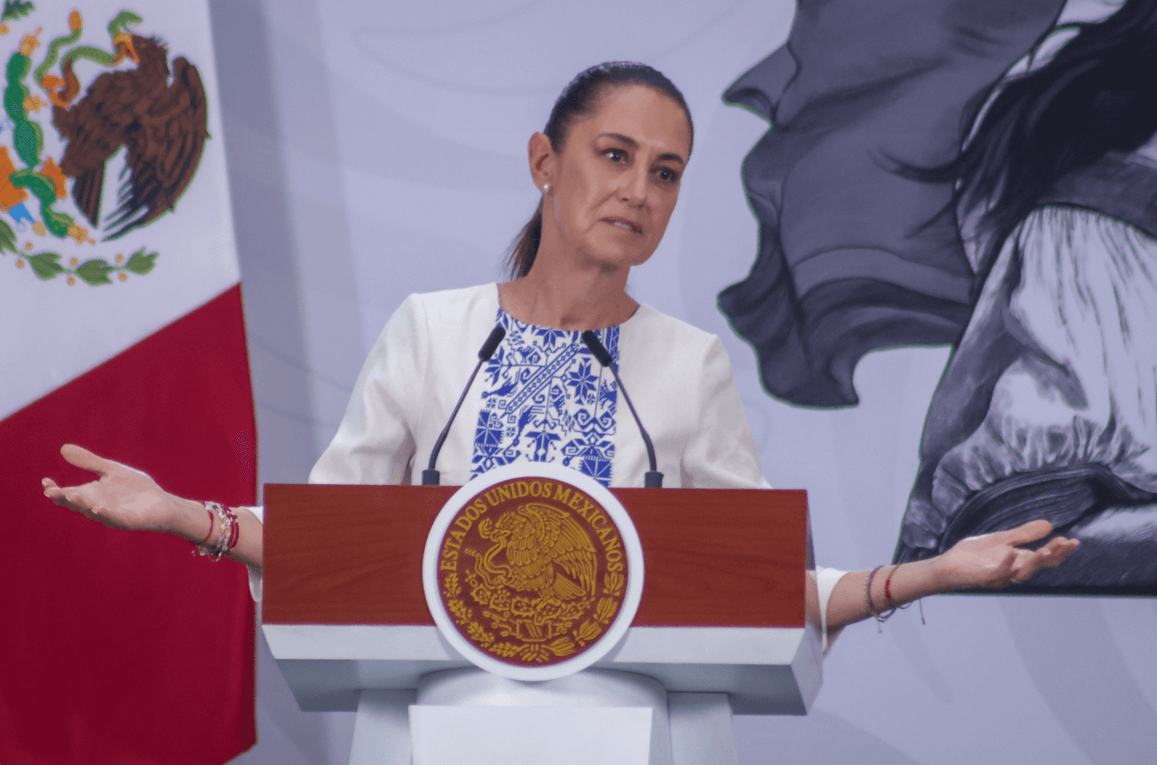 Confirma Claudia Sheinbaum que Rubén Rocha Moya sigue en Sinaloa.