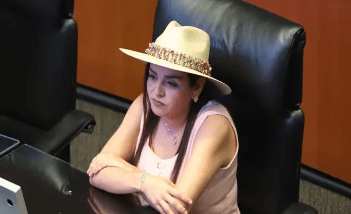 Se destapa Grecia Quiroz para la gubernatura de Michoacán.