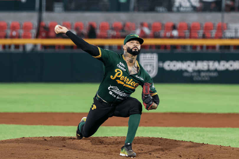 Cátedra de Vladimir Gutiérrez y Pericos gana por barrida.
