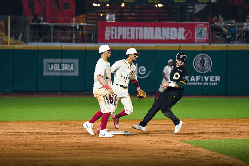 Otra vez viene de atrás Veracruz y asegura la serie ante Pericos.
