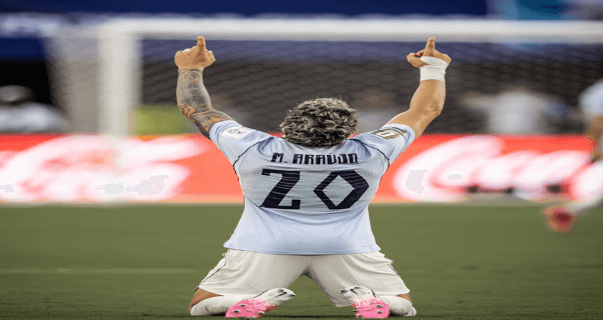 Exjugador del Puebla, Maxi Araújo, salva a Uruguay en el Mundial.