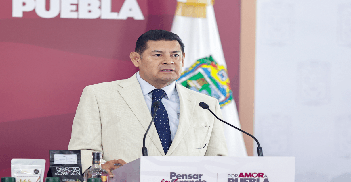 Afirma Armenta que militantes morenistas están en contra cablebús en Puebla.