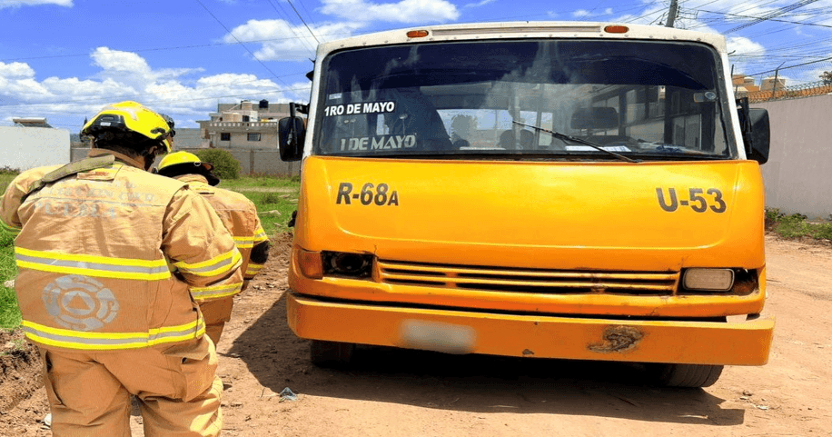 Incidente de la Ruta 68-A dejas cinco pasajeros lesionados en Puebla.