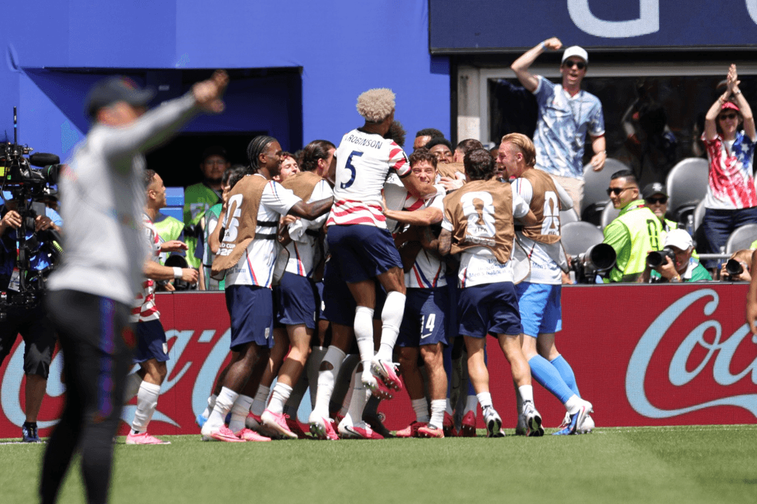 Estados Unidos, segundo de Concacaf que avanza a dieciseisavos del Mundial.