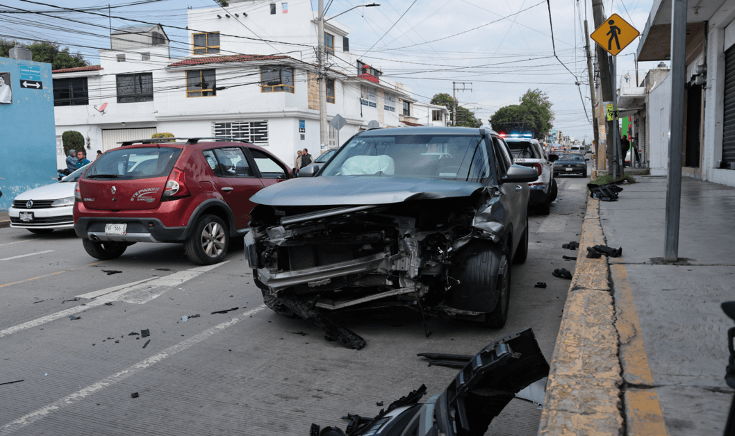 Conductor se da a la fuga tras provocar accidente en la Romero Vargas.